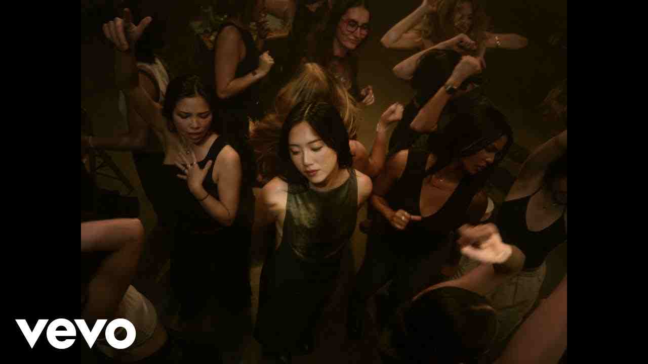 Fleeting Lyrics – Sarah Kinsley | Fleeting