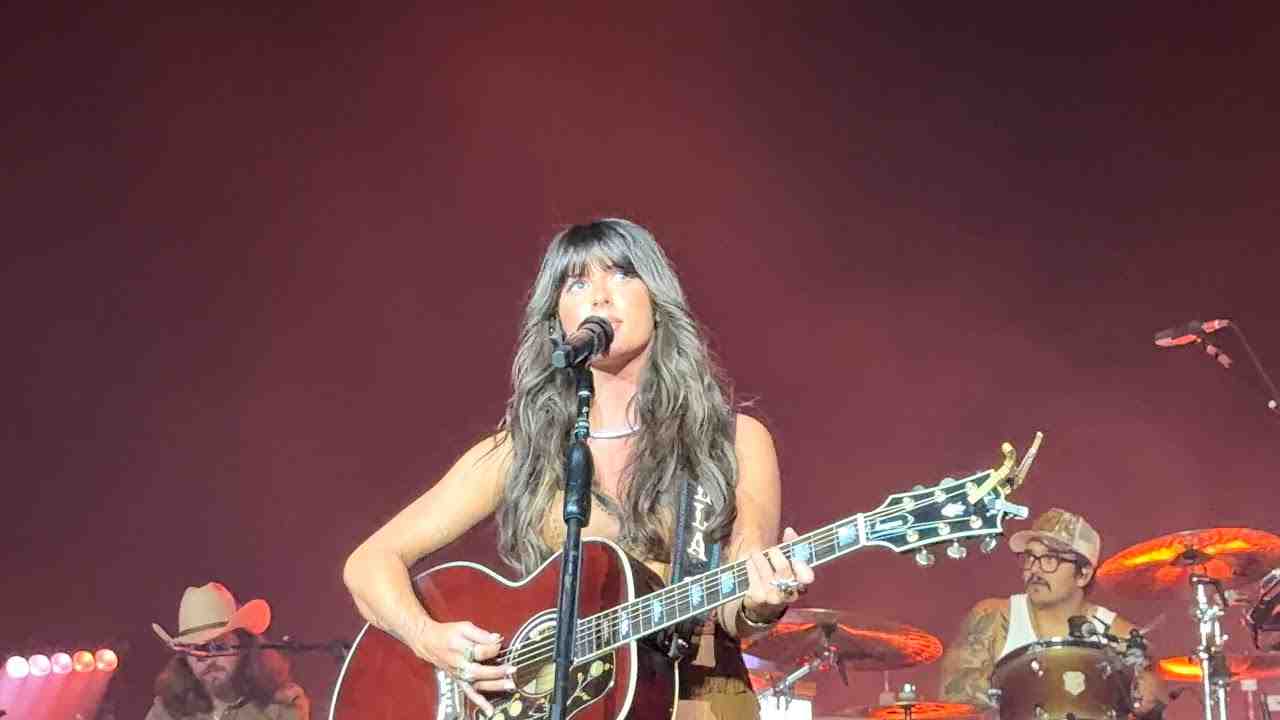 Lovin’ Life Again Lyrics – Ella Langley | Dandelion