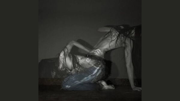 Star v Lyrics - SOFIA ISELLA